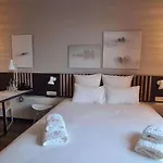 Off *