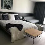 Otel Off Wavre