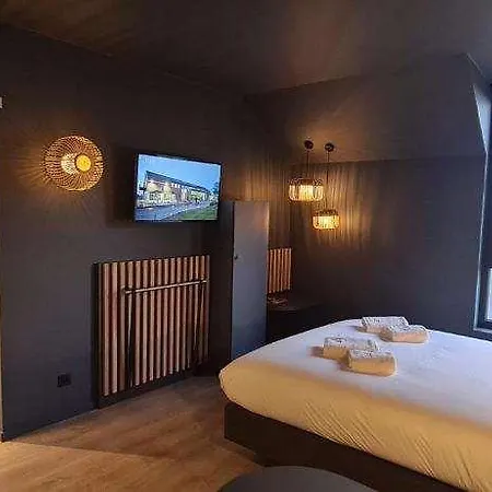 Off Ξενοδοχείο Βαβρ