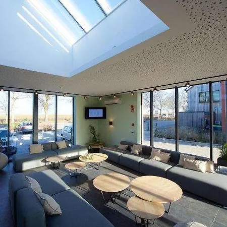 Off Ξενοδοχείο Βαβρ